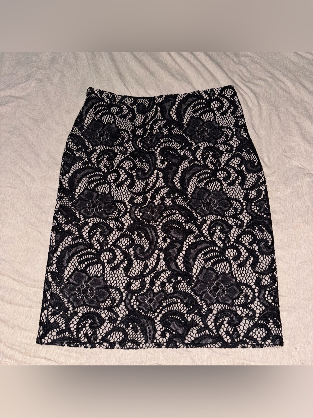 Ann Taylor Black Lace Floral Illusion Pencil Skirt - Size 0
